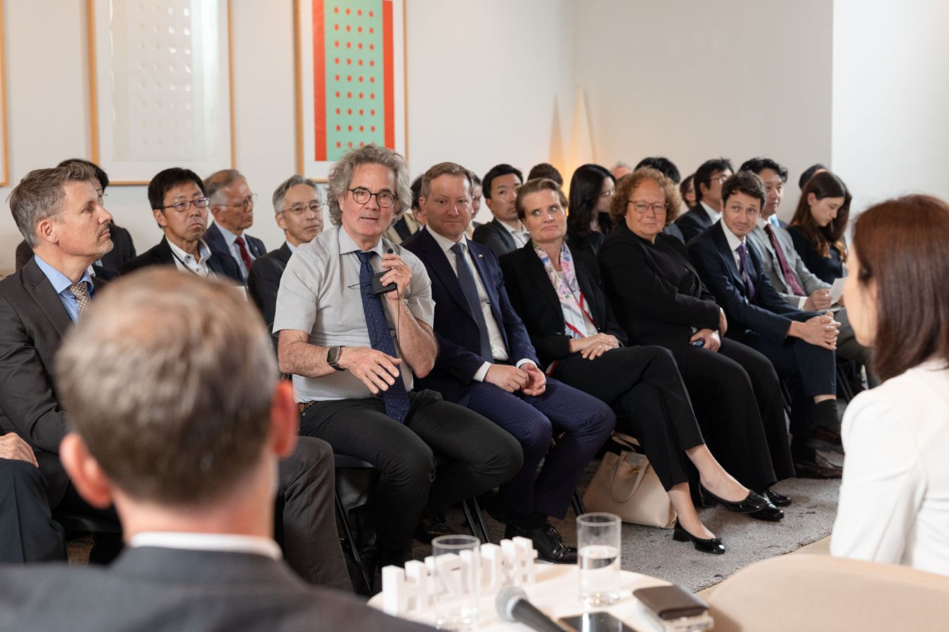 Guests during the Q&A at the Swiss Embassy in Tokyo.